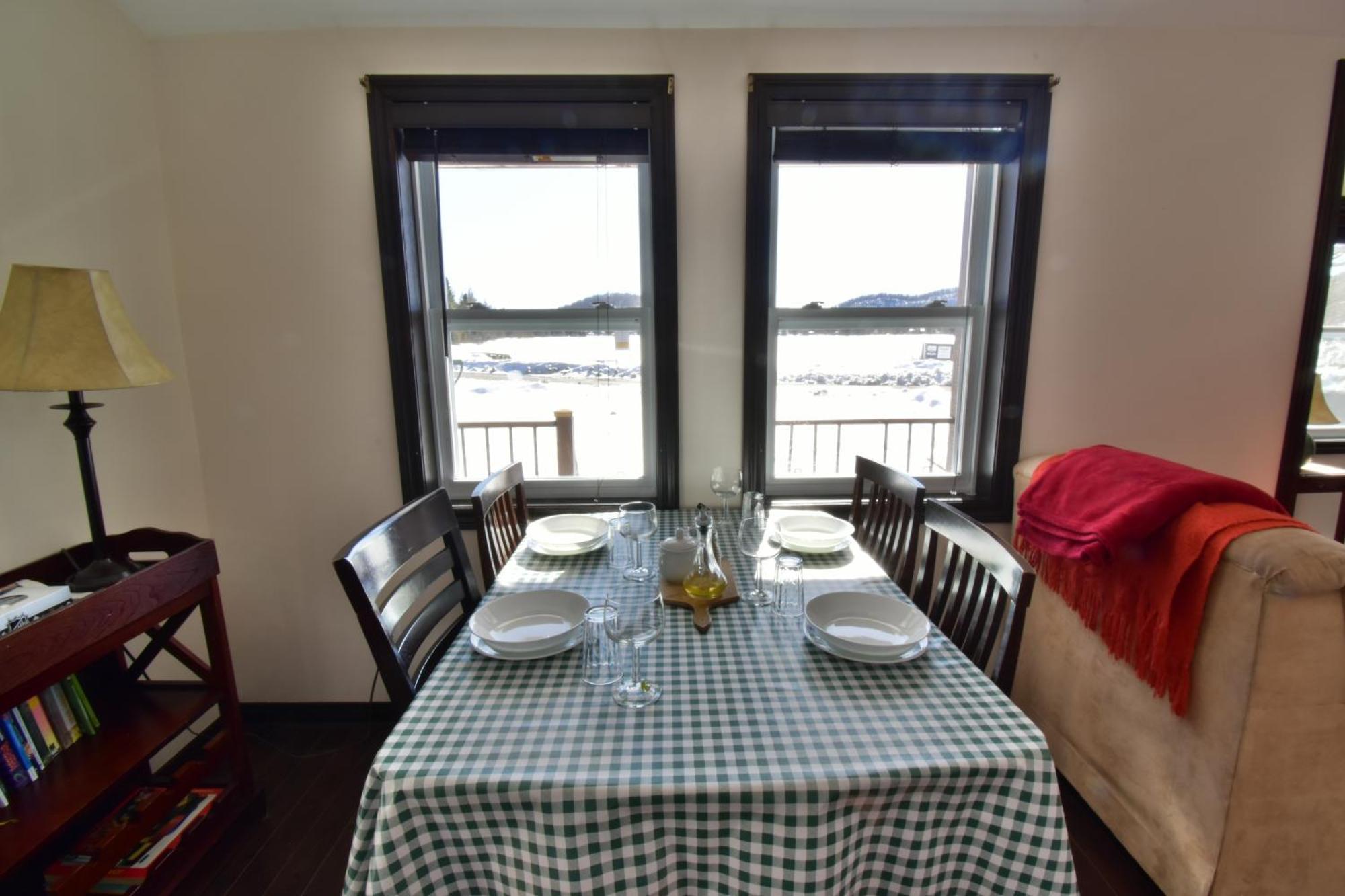 Emme Chalets Sainte-Lucie-de-Doncaster Extérieur photo