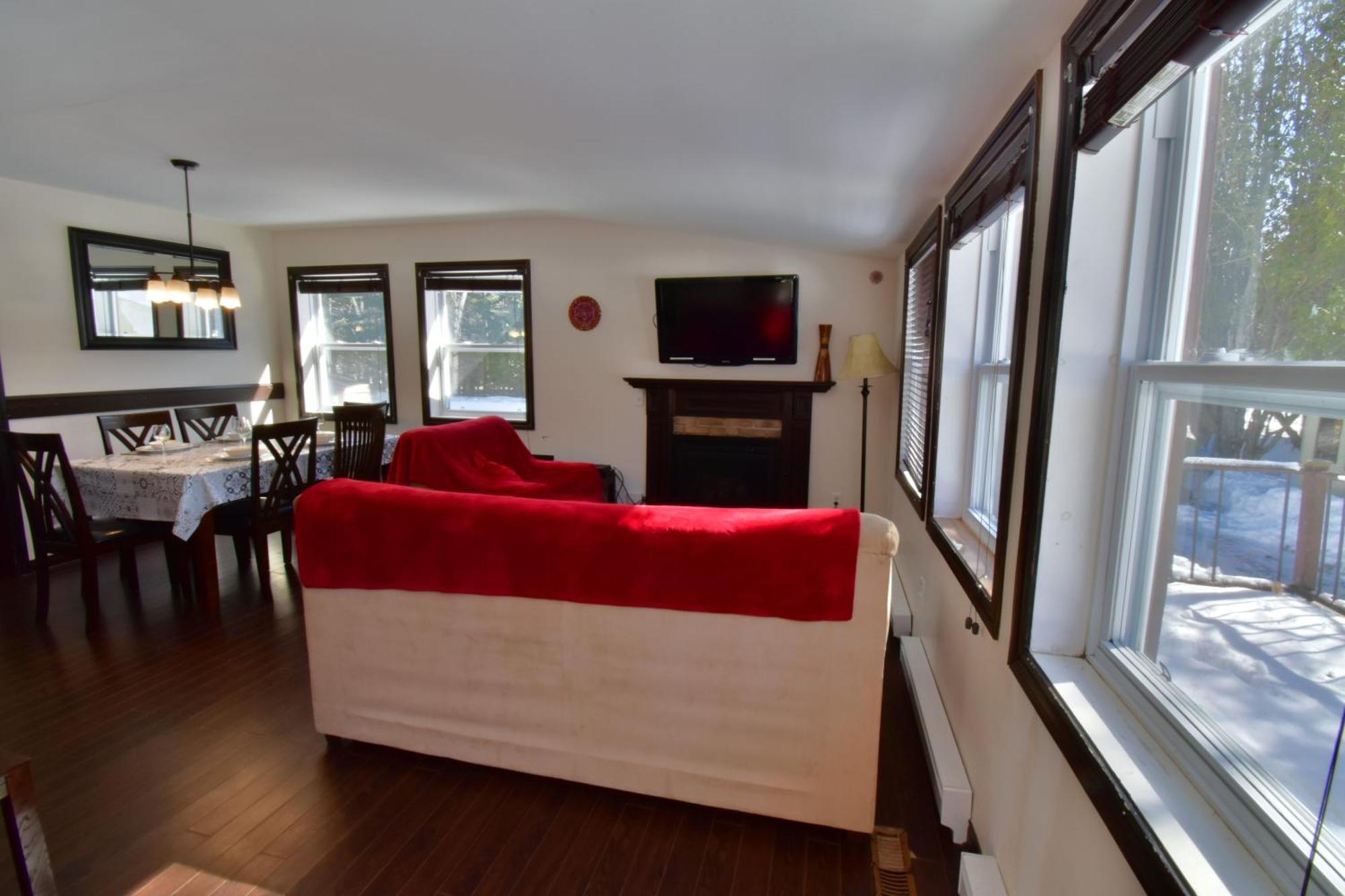 Emme Chalets Sainte-Lucie-de-Doncaster Extérieur photo