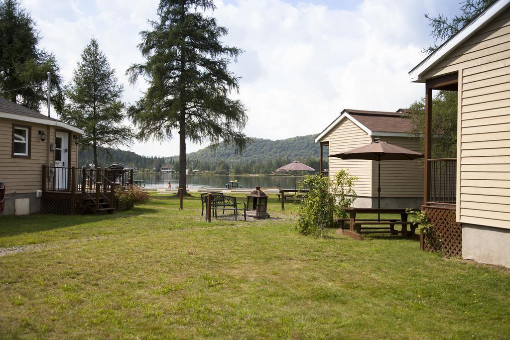 Emme Chalets Sainte-Lucie-de-Doncaster Extérieur photo