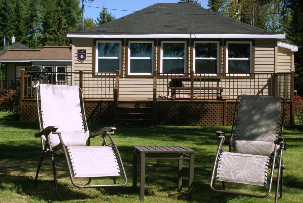 Emme Chalets Sainte-Lucie-de-Doncaster Chambre photo